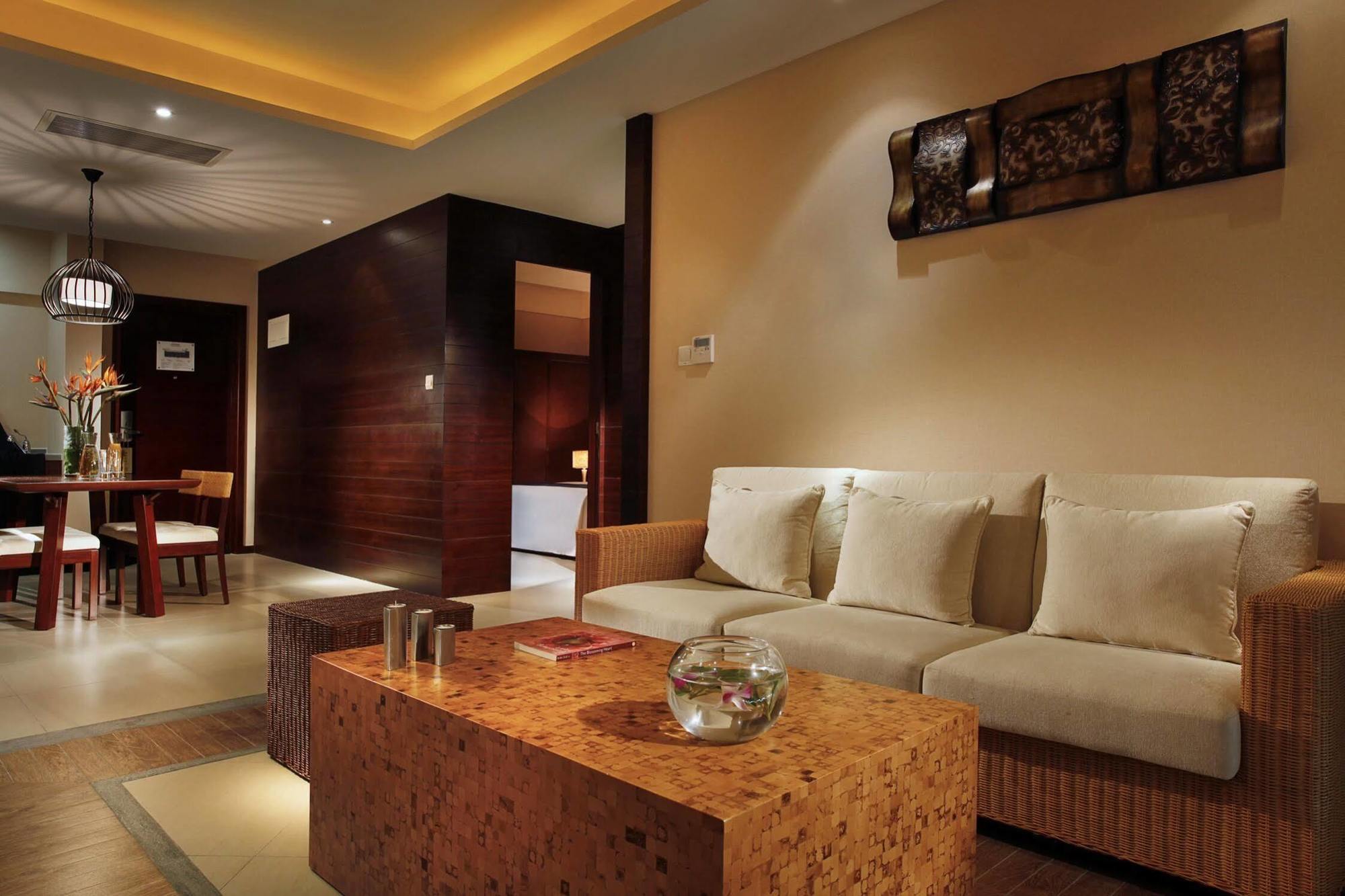 Serenity Coast All Suite Resort 三亜市 エクステリア 写真