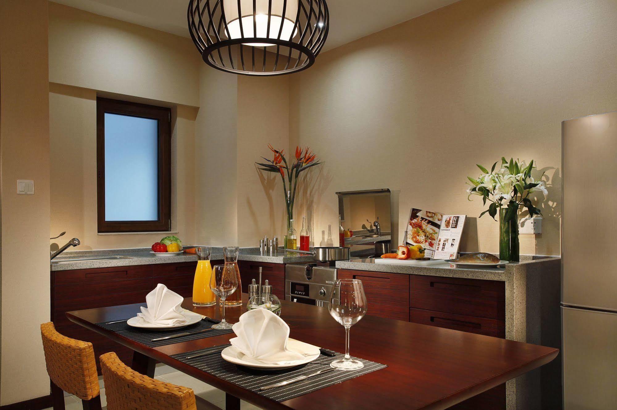 Serenity Coast All Suite Resort 三亜市 エクステリア 写真