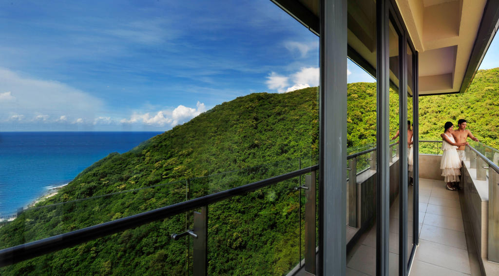 Serenity Coast All Suite Resort 三亜市 エクステリア 写真
