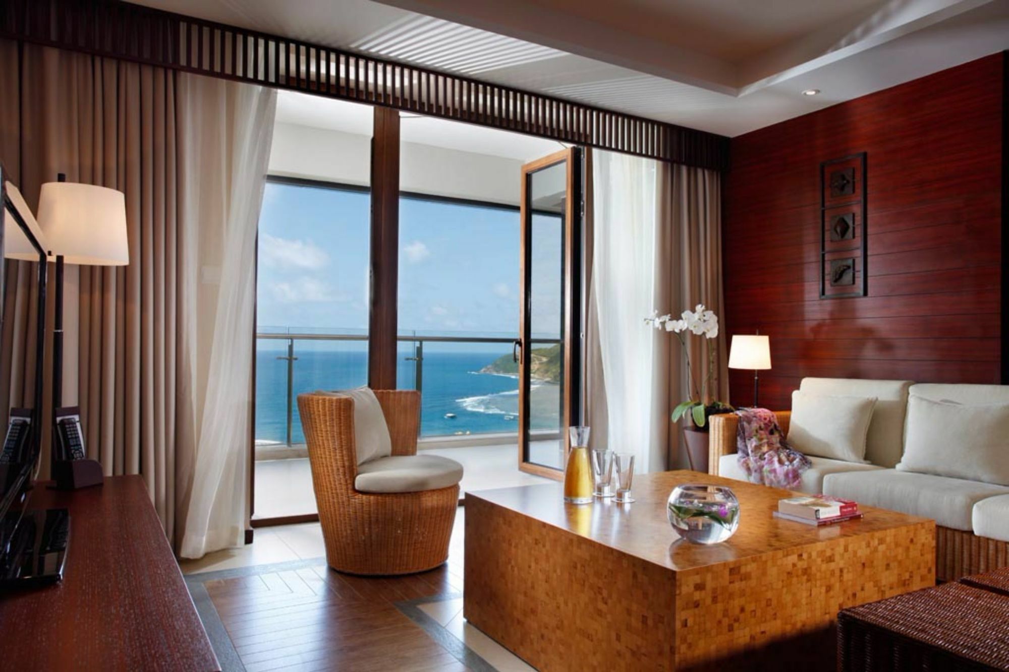 Serenity Coast All Suite Resort 三亜市 エクステリア 写真